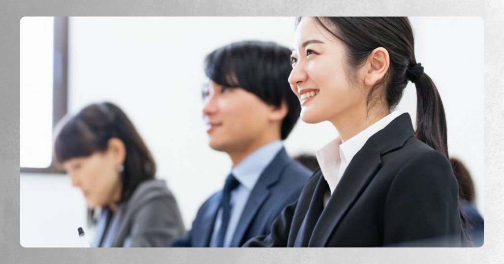 面接でメラビアンの法則を活用するには？印象を左右するポイント